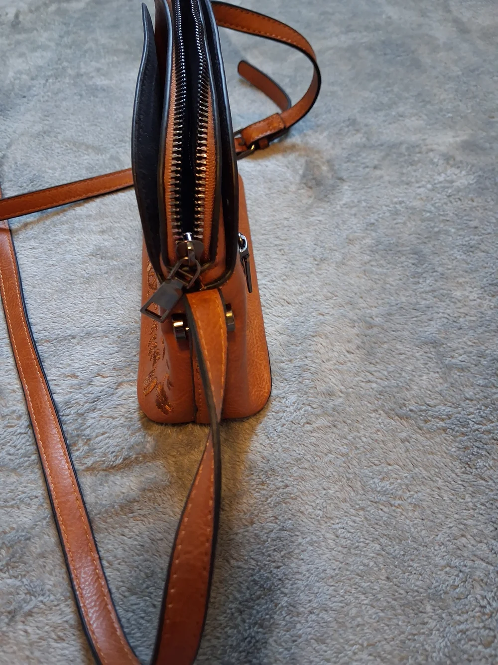 Sam And Hadley Embroidered Floral Crossbody Bag in Cognac Brown